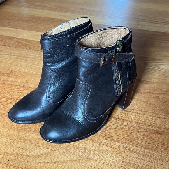 OFFICE LONDON Dark Brown Leather Ankle Boots size 39 - Picture 1 of 11